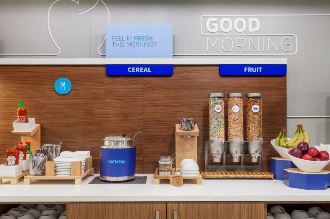 Holiday Inn Express & Suites - Lindale By Ihg Ngoại thất bức ảnh