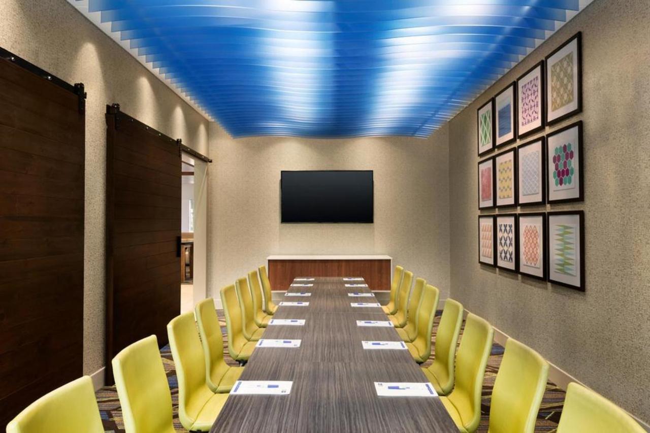 Holiday Inn Express & Suites - Lindale By Ihg Ngoại thất bức ảnh