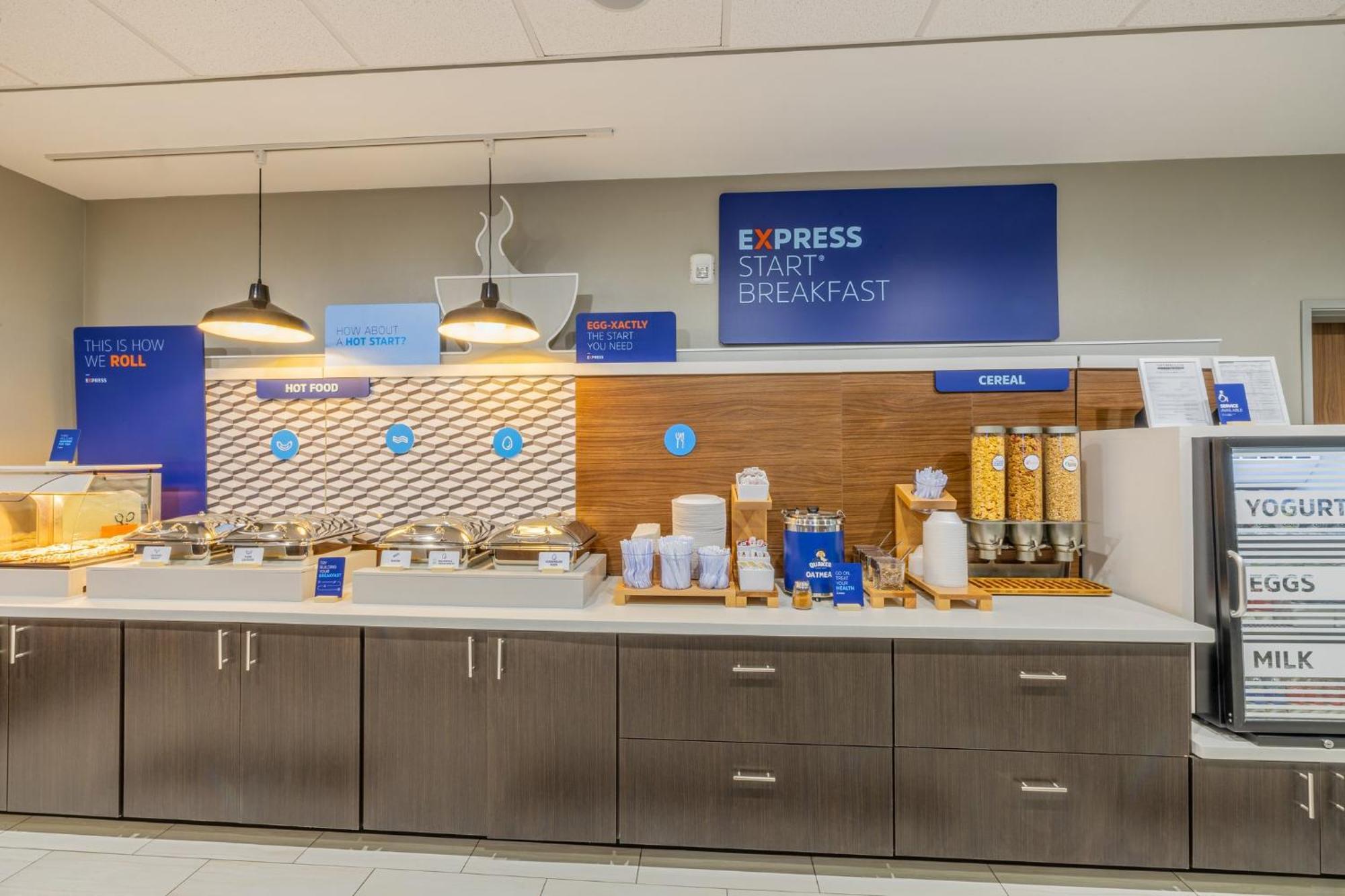 Holiday Inn Express & Suites - Lindale By Ihg Ngoại thất bức ảnh