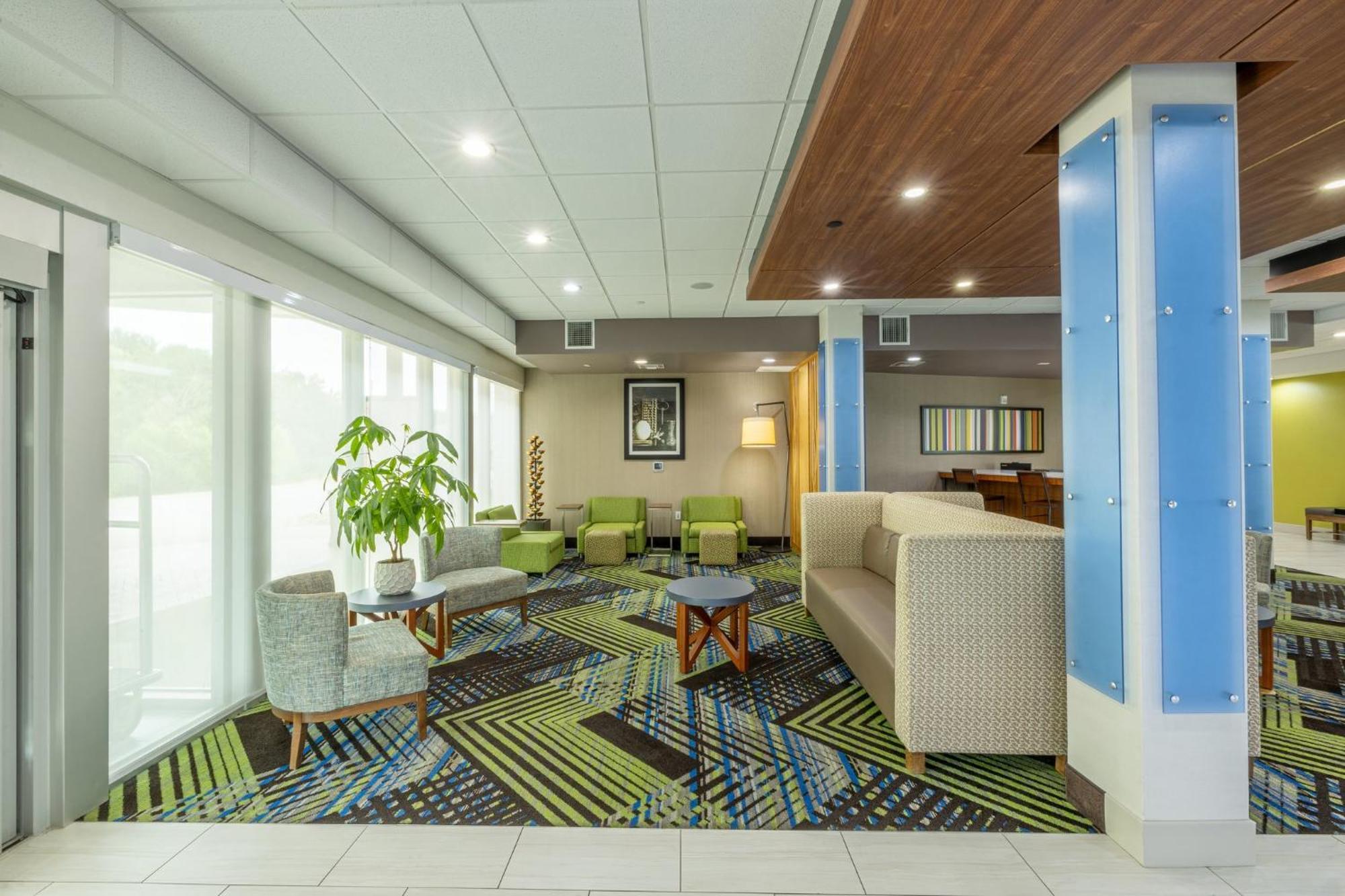 Holiday Inn Express & Suites - Lindale By Ihg Ngoại thất bức ảnh