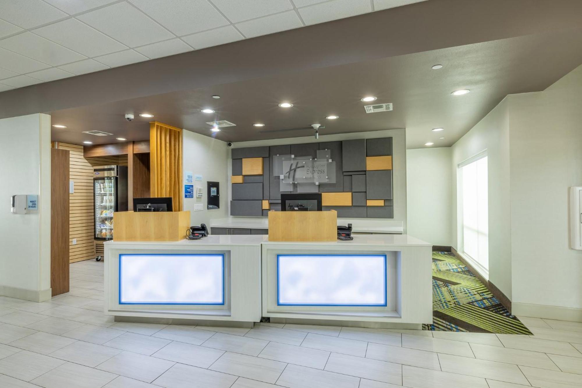 Holiday Inn Express & Suites - Lindale By Ihg Ngoại thất bức ảnh