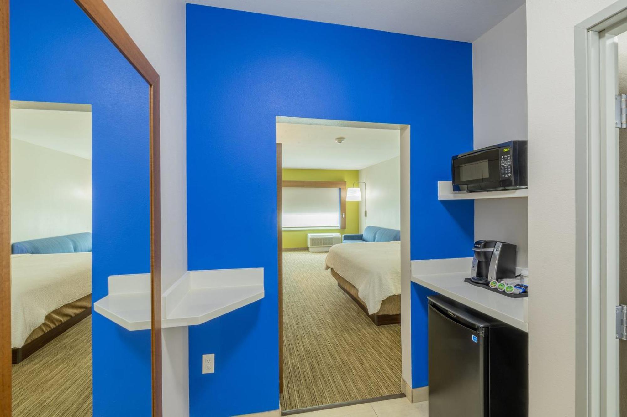 Holiday Inn Express & Suites - Lindale By Ihg Ngoại thất bức ảnh