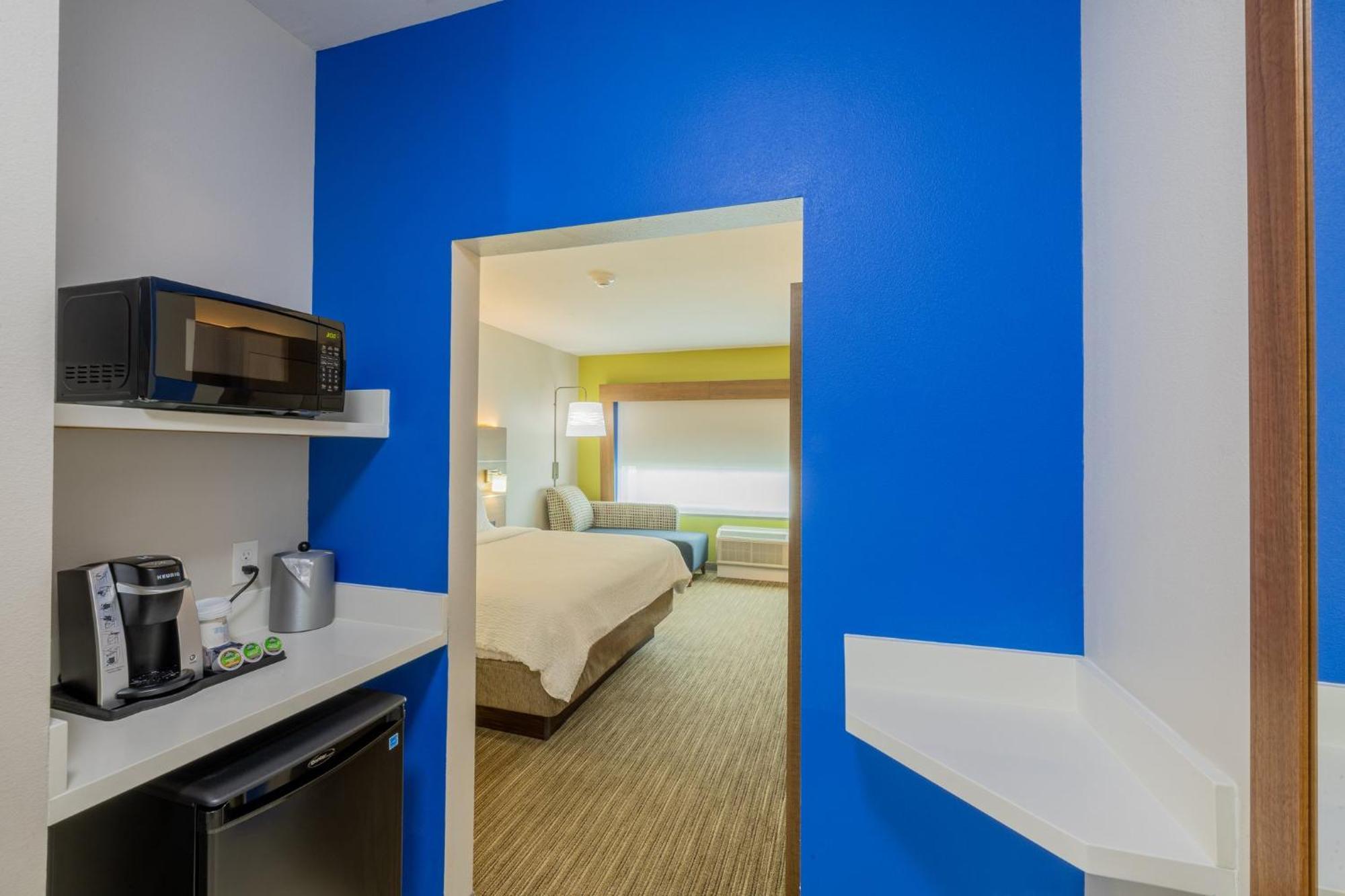 Holiday Inn Express & Suites - Lindale By Ihg Ngoại thất bức ảnh